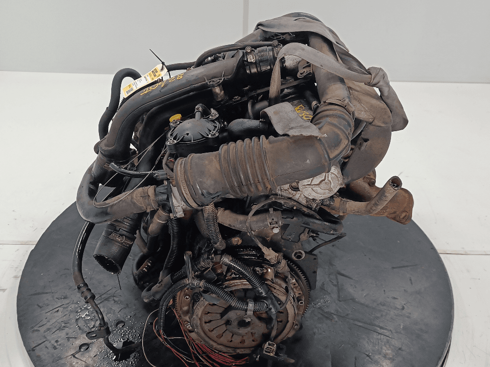 Двигатель к Peugeot 406 (95-99)