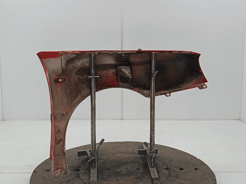 Крыло переднее левое к Volkswagen Golf 3 (91-99)