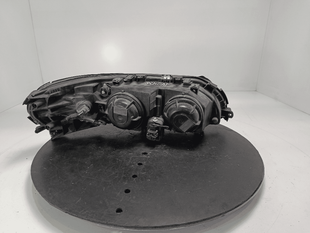 Фара левая к Volvo V70 2 (00-05)