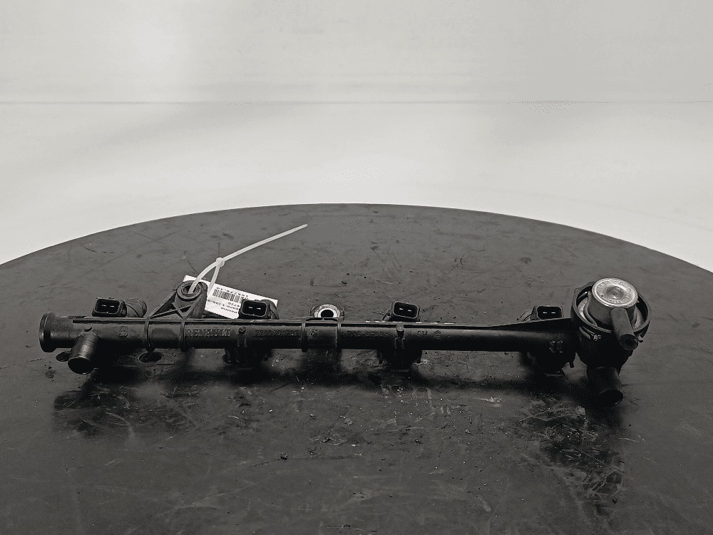 Π’ΠΎΠΏΠ»ΠΈΠ²Π½Π°Ρ ΡΠ°ΠΌΠΏΠ° ΠΊ Renault Megane 1 (95-99)