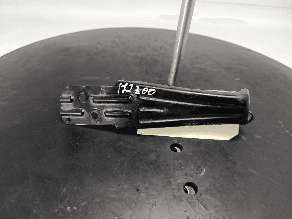 Крепление бампера к Volkswagen Passat B8 (14-19)