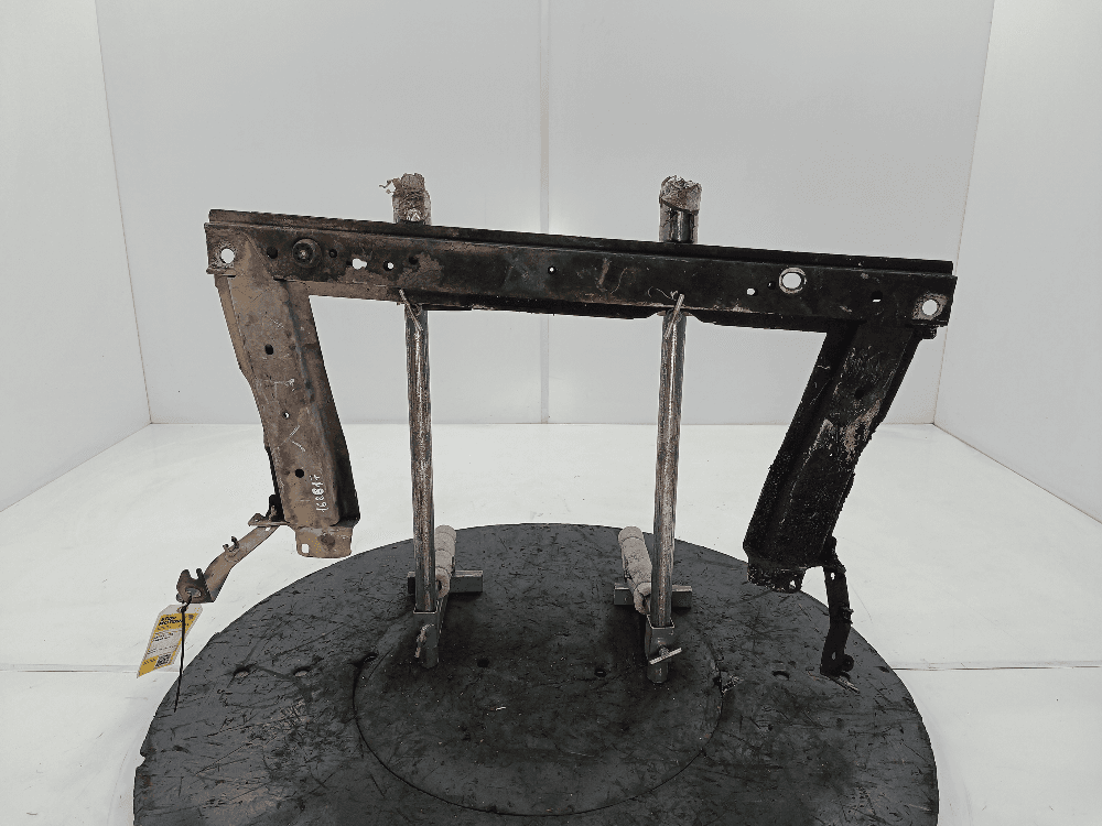 ΠΠ°Π»ΠΊΠ° ΠΏΠΎΠ΄ ΡΠ°Π΄ΠΈΠ°ΡΠΎΡ ΠΊ Renault Megane 2 Π Π΅ΡΡΠ°ΠΉΠ»ΠΈΠ½Π³ (06-09)