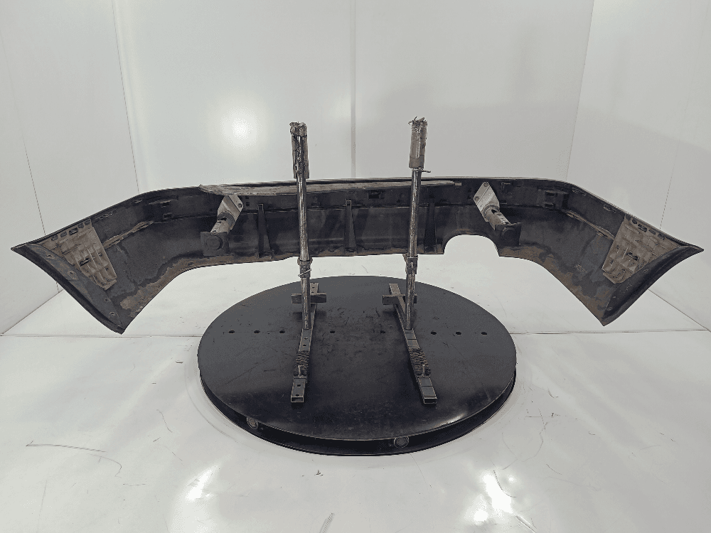 Бампер задний к Audi 80 B4 (91-96)