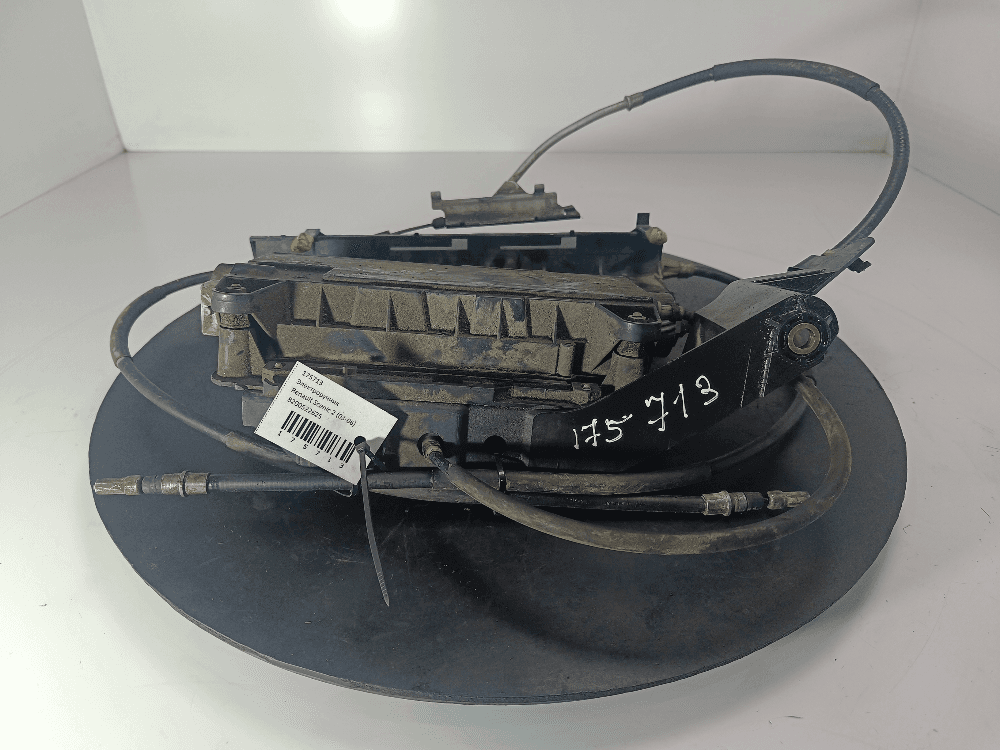 Электроручник к Renault Scenic 2 (03-06)