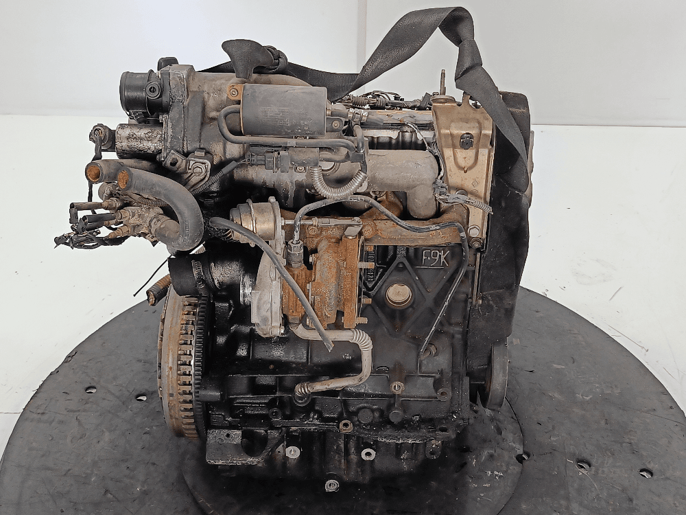 Двигатель к Renault Laguna 2 (01-05)