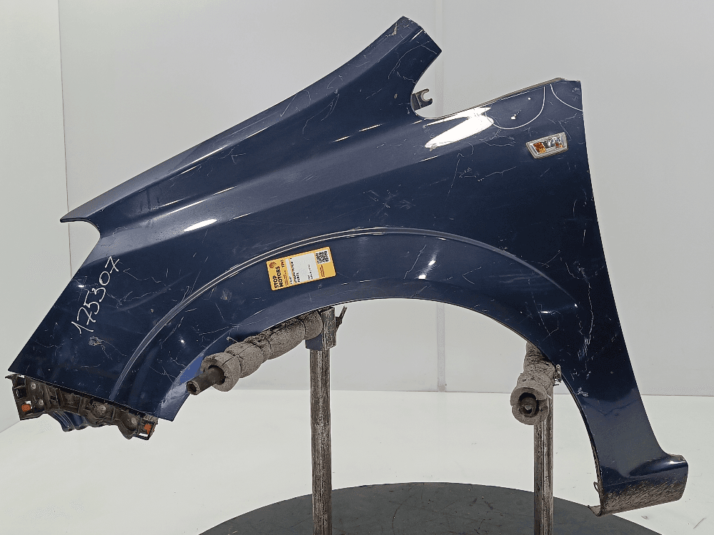 Крыло переднее левое к Opel Zafira B (05-10)