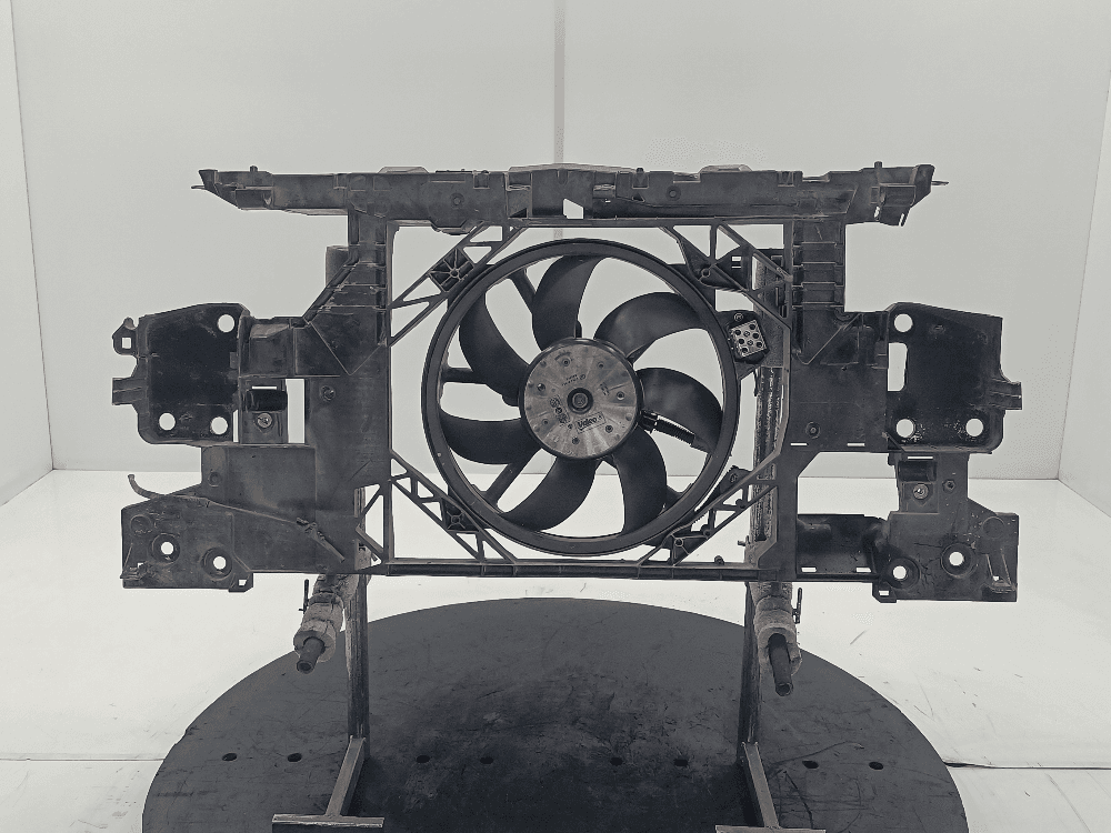 Передняя панель крепления облицовки (телевизор) к Renault Megane 3 (08-14)