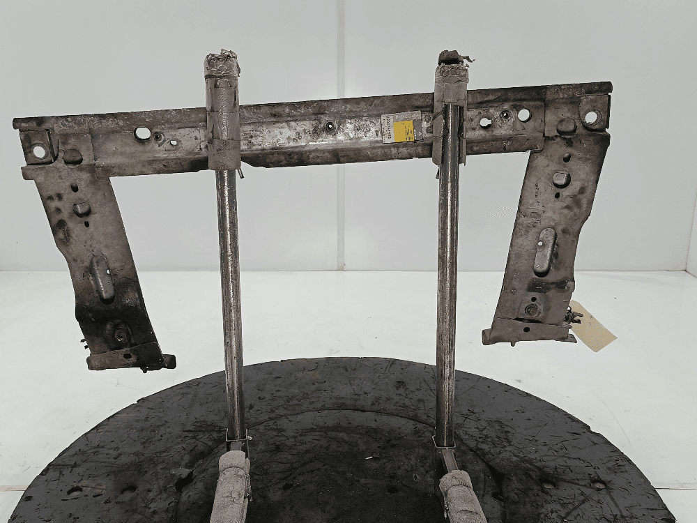 ΠΠ°Π»ΠΊΠ° ΠΏΠΎΠ΄ ΡΠ°Π΄ΠΈΠ°ΡΠΎΡ ΠΊ Renault Scenic 2 Π Π΅ΡΡΠ°ΠΉΠ»ΠΈΠ½Π³ (06-09)