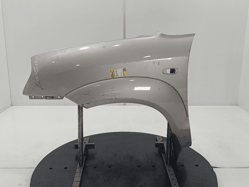 Крыло переднее левое к Hyundai Tucson 1 (04-10)