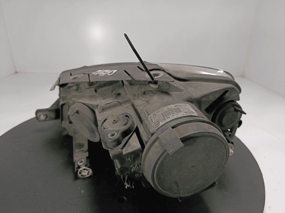 Фара правая к Volkswagen Passat B6 (05-10)