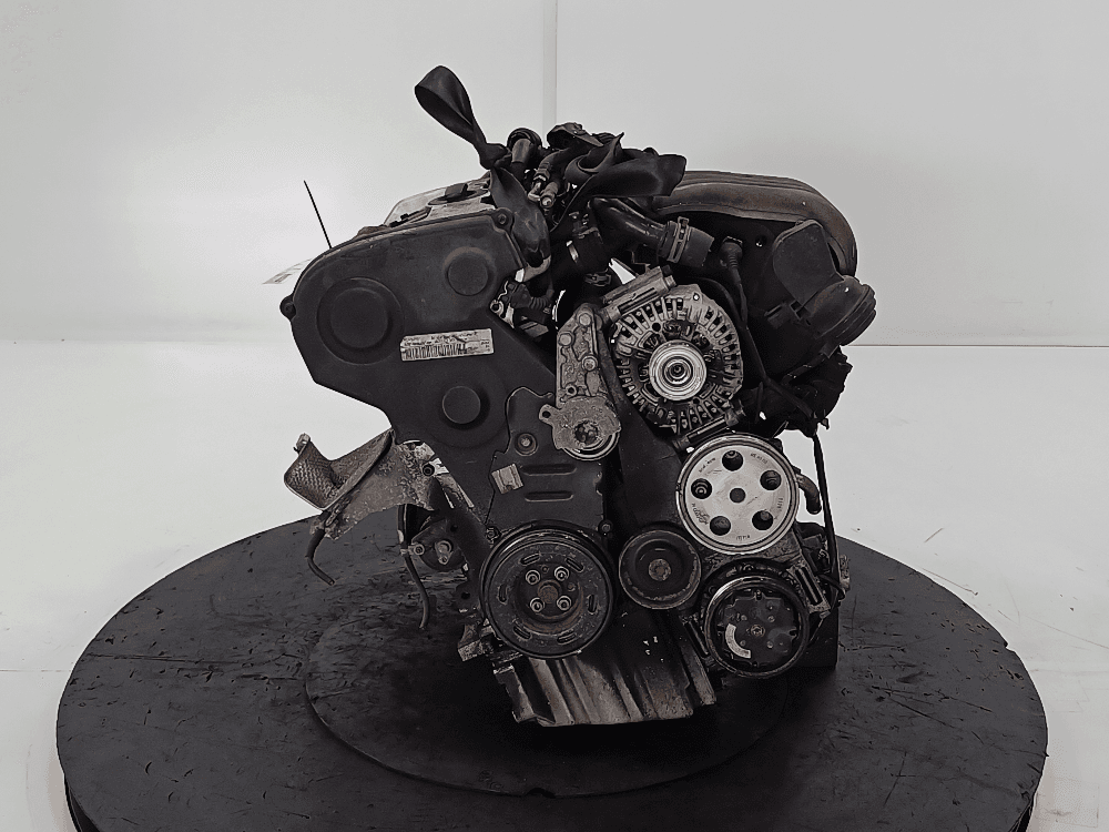 Двигатель к Audi A4 B6 (01-05)