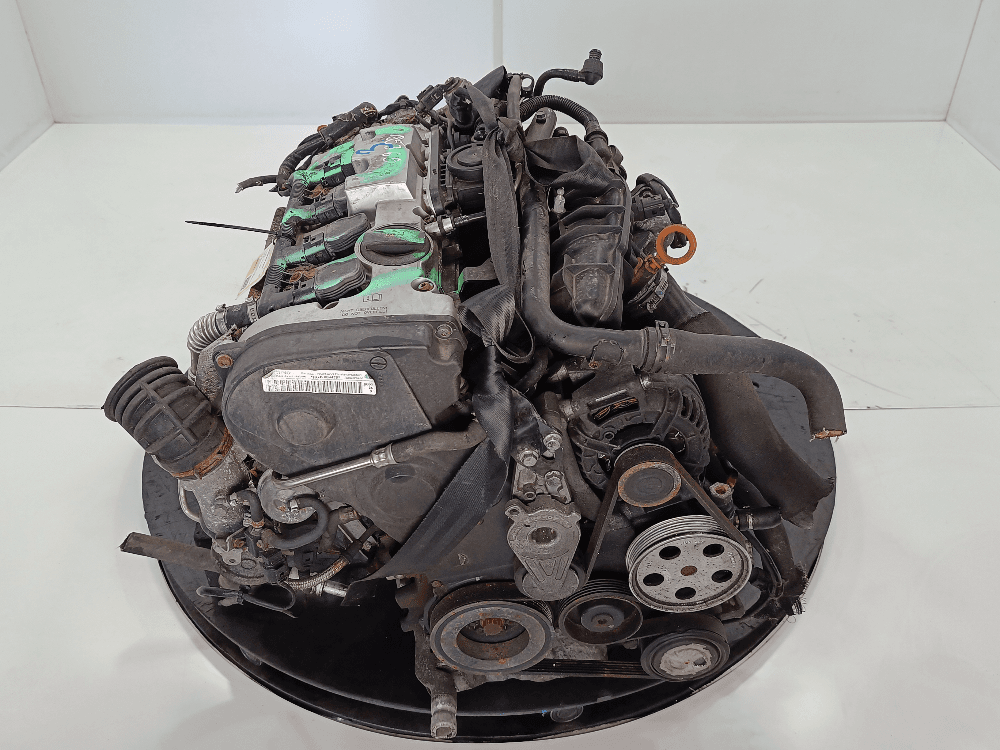 Двигатель к Audi A4 B7 (04-09)