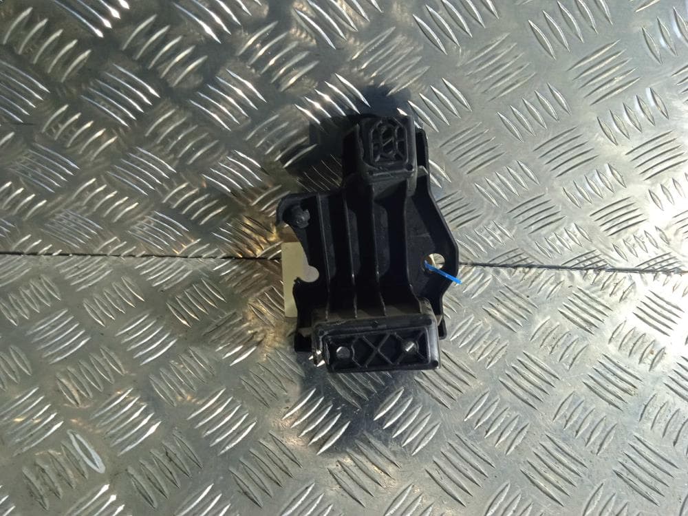 Кронштейн к Tesla Model X (15-21)