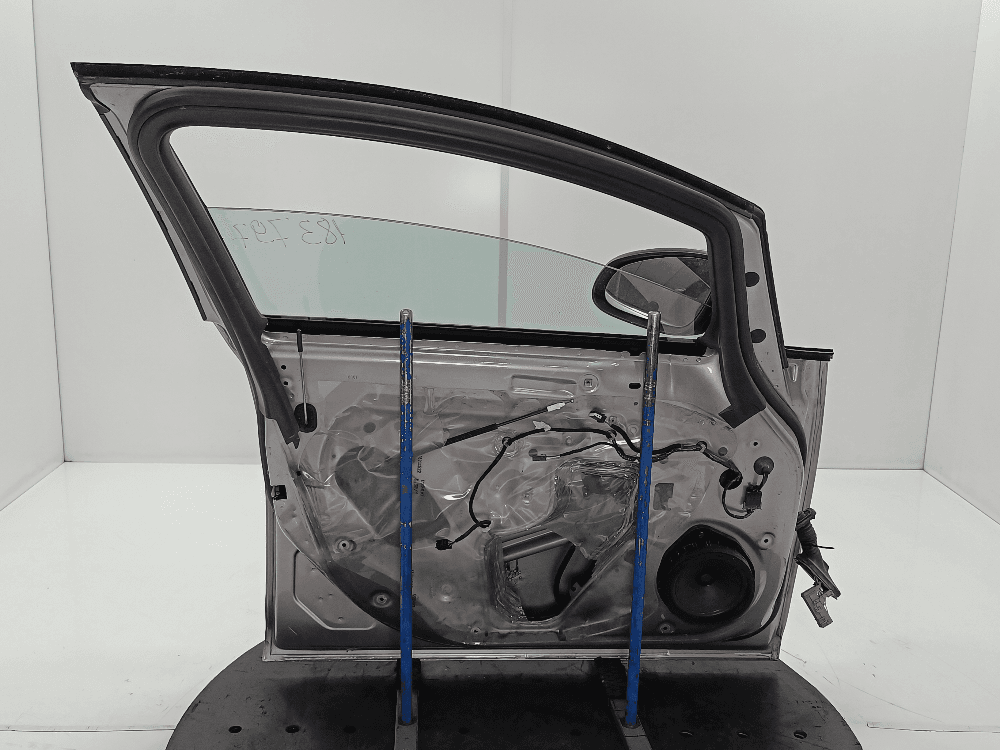 Дверь передняя левая к Opel Astra J (09-12)