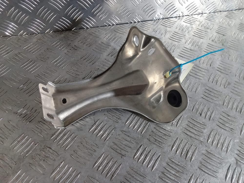 Кронштейн к Tesla Model X (15-21)