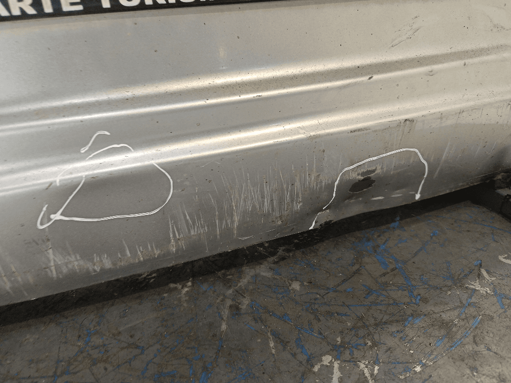 Крышка багажника (дверь 3-5) к Kia Carnival 1 Рестайлинг (02-06)