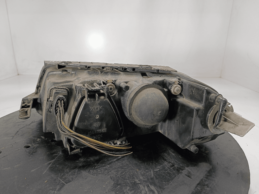 Фара правая к Volkswagen Passat B5+ Рестайлинг (00-05)