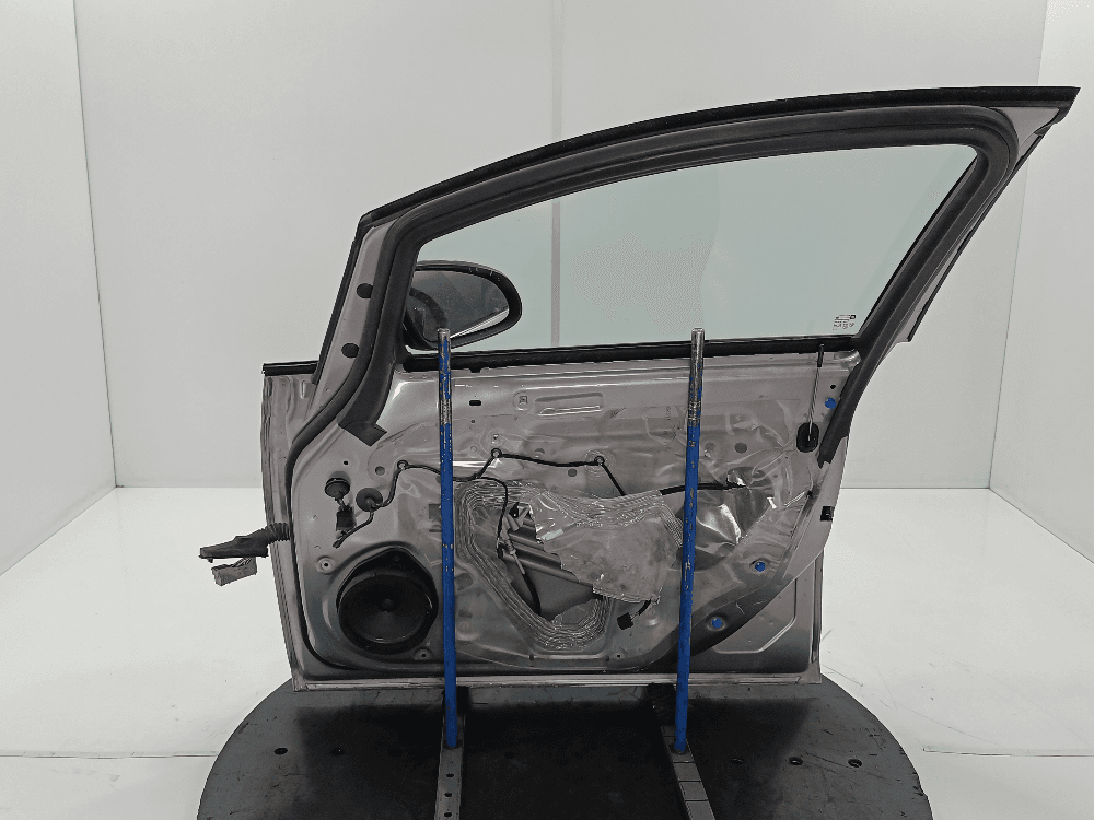Дверь передняя правая к Opel Astra J (09-12)