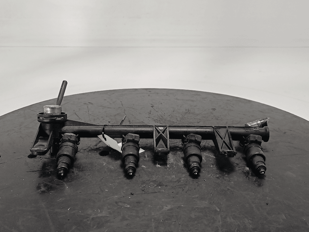 Π’ΠΎΠΏΠ»ΠΈΠ²Π½Π°Ρ ΡΠ°ΠΌΠΏΠ° ΠΊ Renault Megane 1 (95-99)