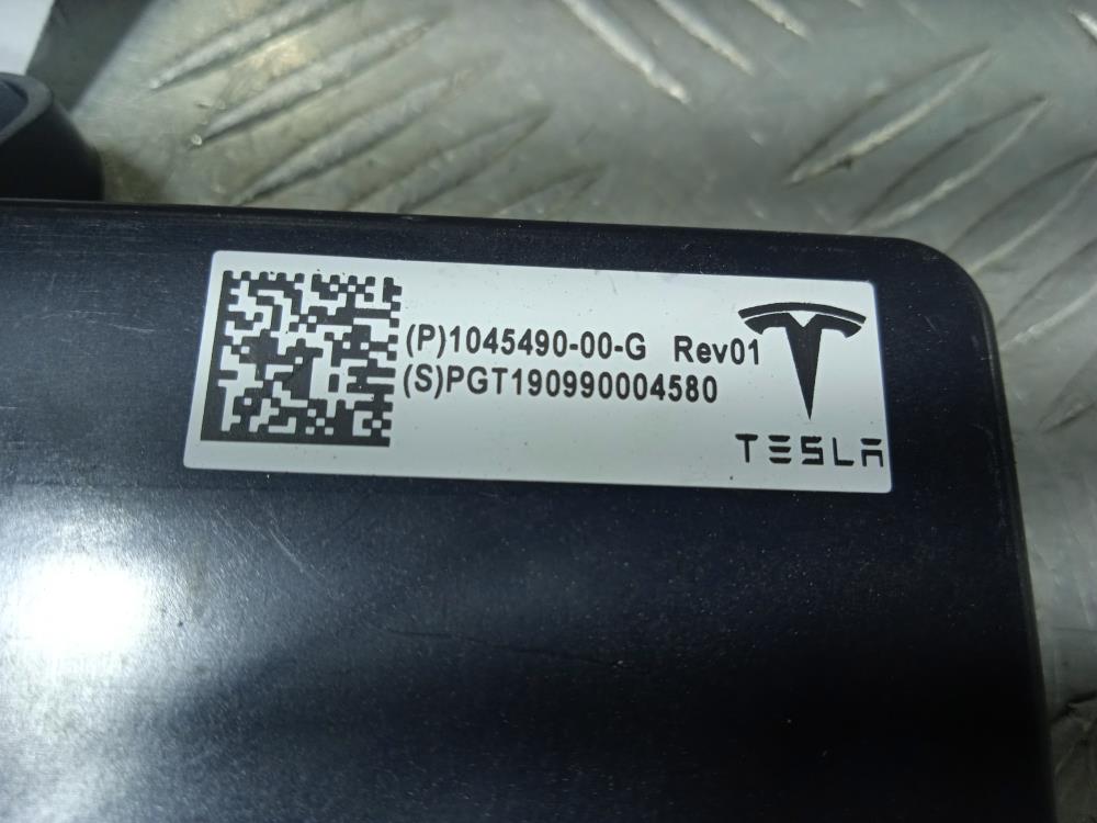 Tesla Model X (15-21)